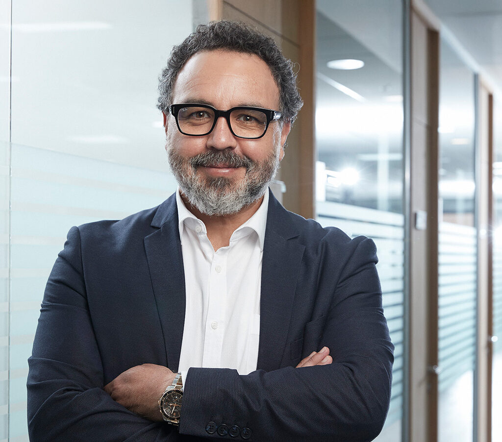 Con más de 28 años de experiencia en minería, el ejecutivo ha liderado áreas en compañías como Minera Escondida, Collahuasi, Antofagasta Minerals y BHP Americas.| Crédito: FLS