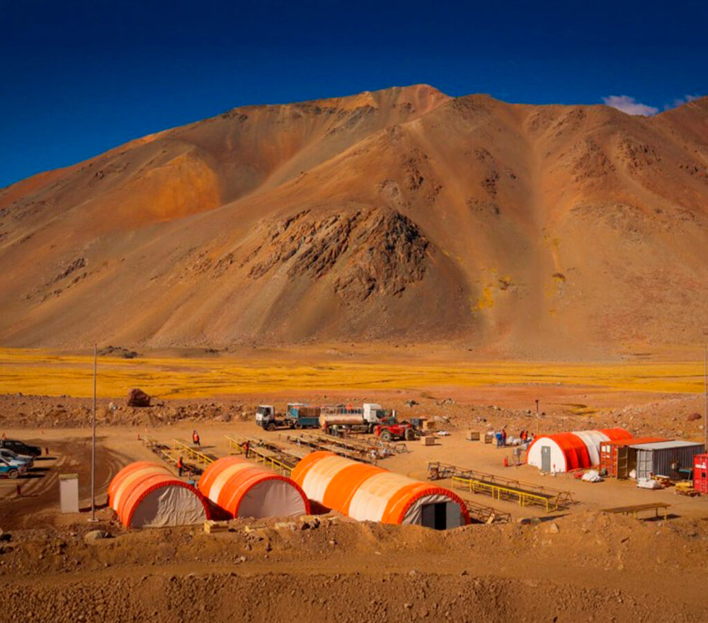 Campamento proyecto cuprífero Los Azules.| Crédito: McEwen Copper