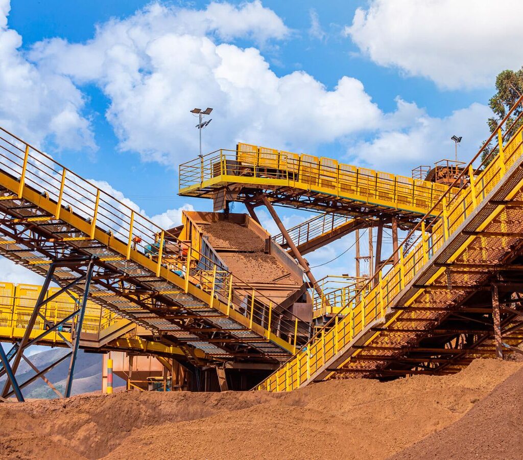 El embarque del mineral fue registrado en las redes sociales de la empresa, reforzando la comunicación institucional con empleados, socios y clientes.| Crédito: Itaminas