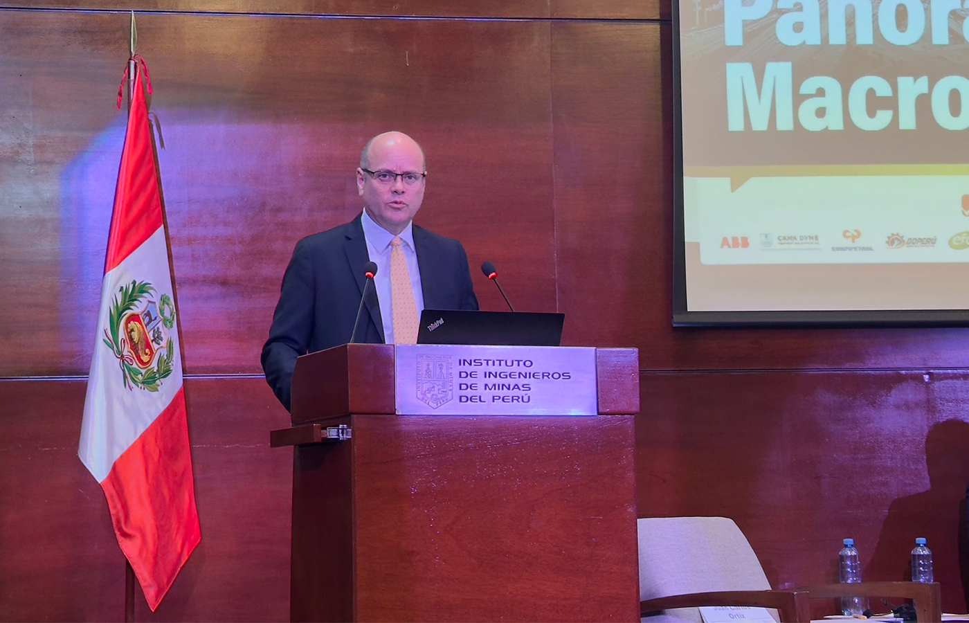 Vicepresidente del IIMP expresó su preocupación por la falta de nuevos descubrimientos significativos en los últimos años, pese al potencial geológico del país.| Crédito: IIMP