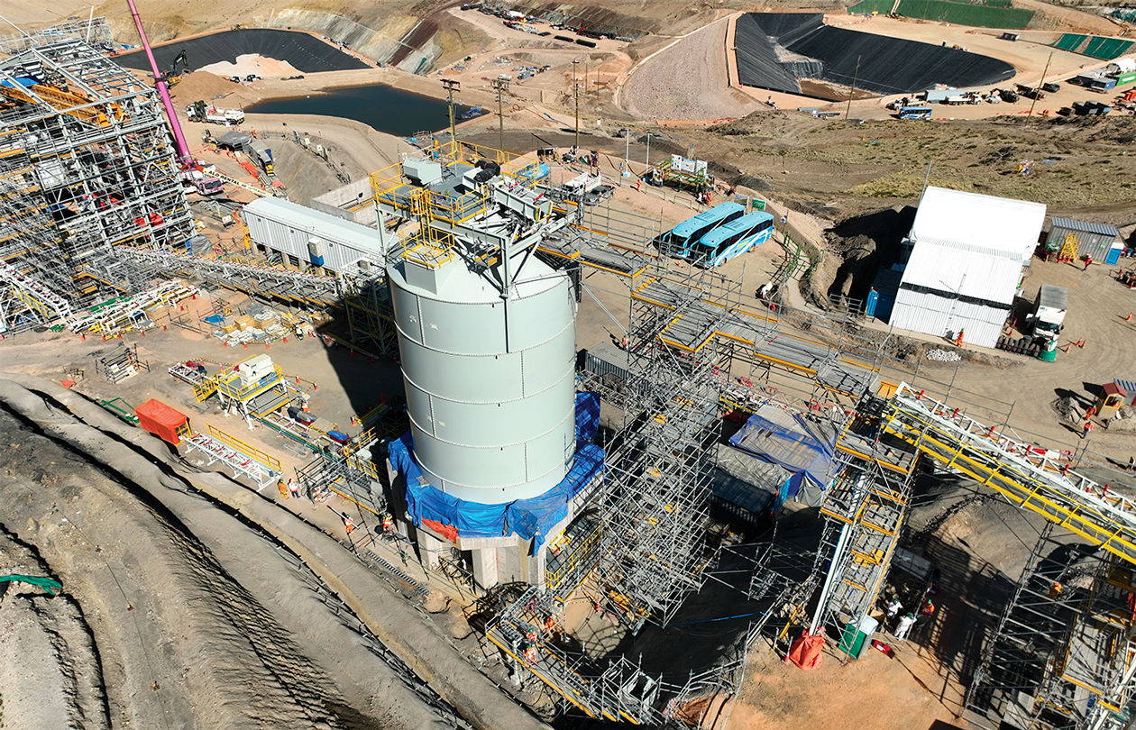 Uno de los principales retos en el minado de San Gabriel es la calidad del macizo rocoso, por ello empleará la técnica de minado UDF, que promueve una minería segura y eficiente. | Crédito: Compañía Minera Buenaventura