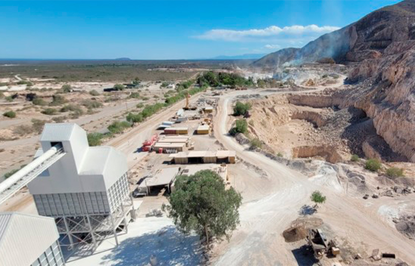 Panorámica de planta de cal en Sarmiento.| Crédito: Gobierno de San Juan