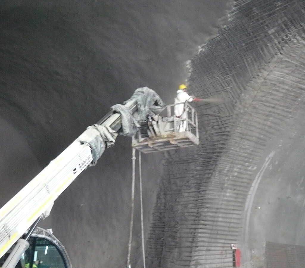 El Idiem enfatiza la importancia de validar la mezcla antes de su uso mediante pruebas de laboratorio y ensayos de campo.| Crédito: Idiem