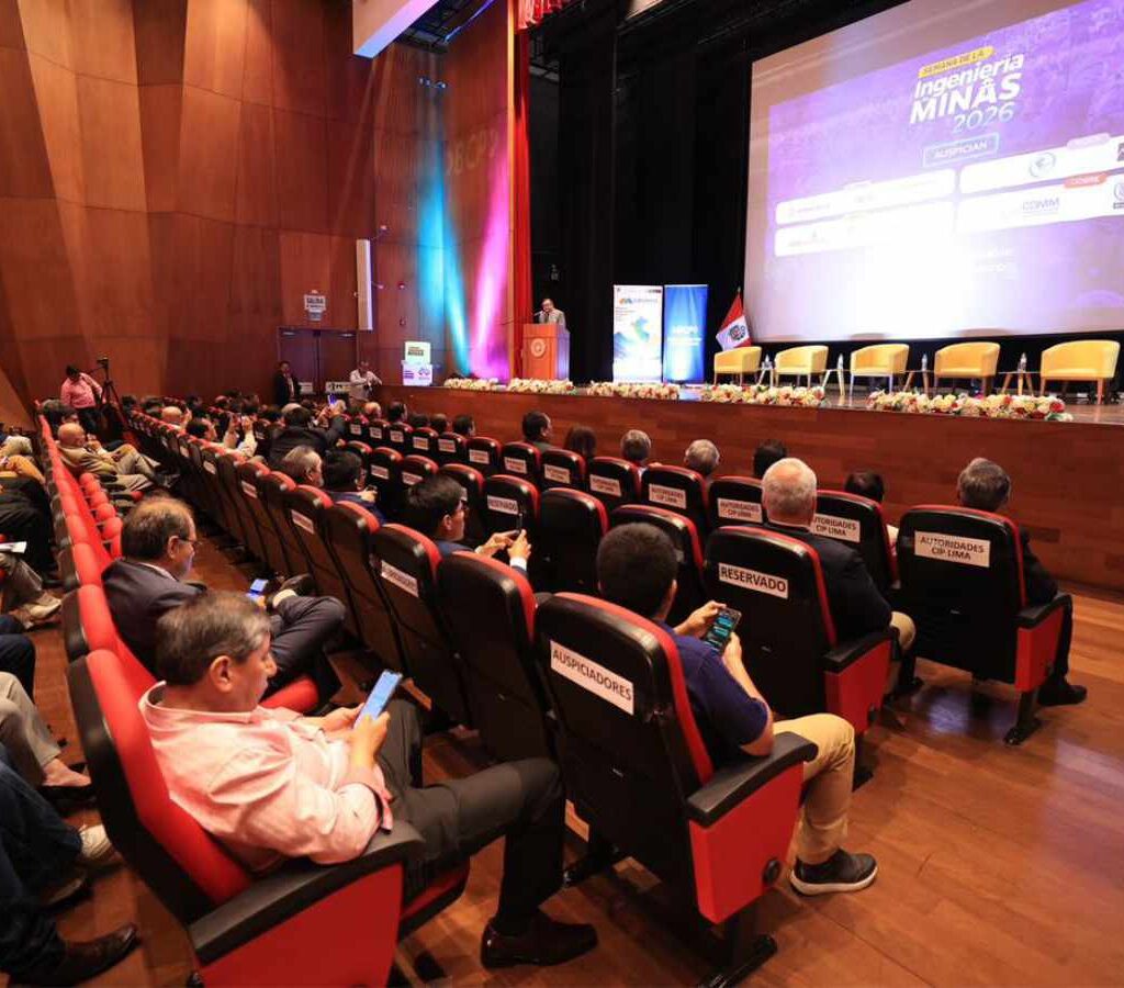 El viceministro de Minas, Carlos Talavera, en su presentación “Visión de Futuro y Proyectos clave de la Minería”, expuesto en la inauguración de la “Semana de la Ingeniería de Minas 2026”.| Foto: Minem