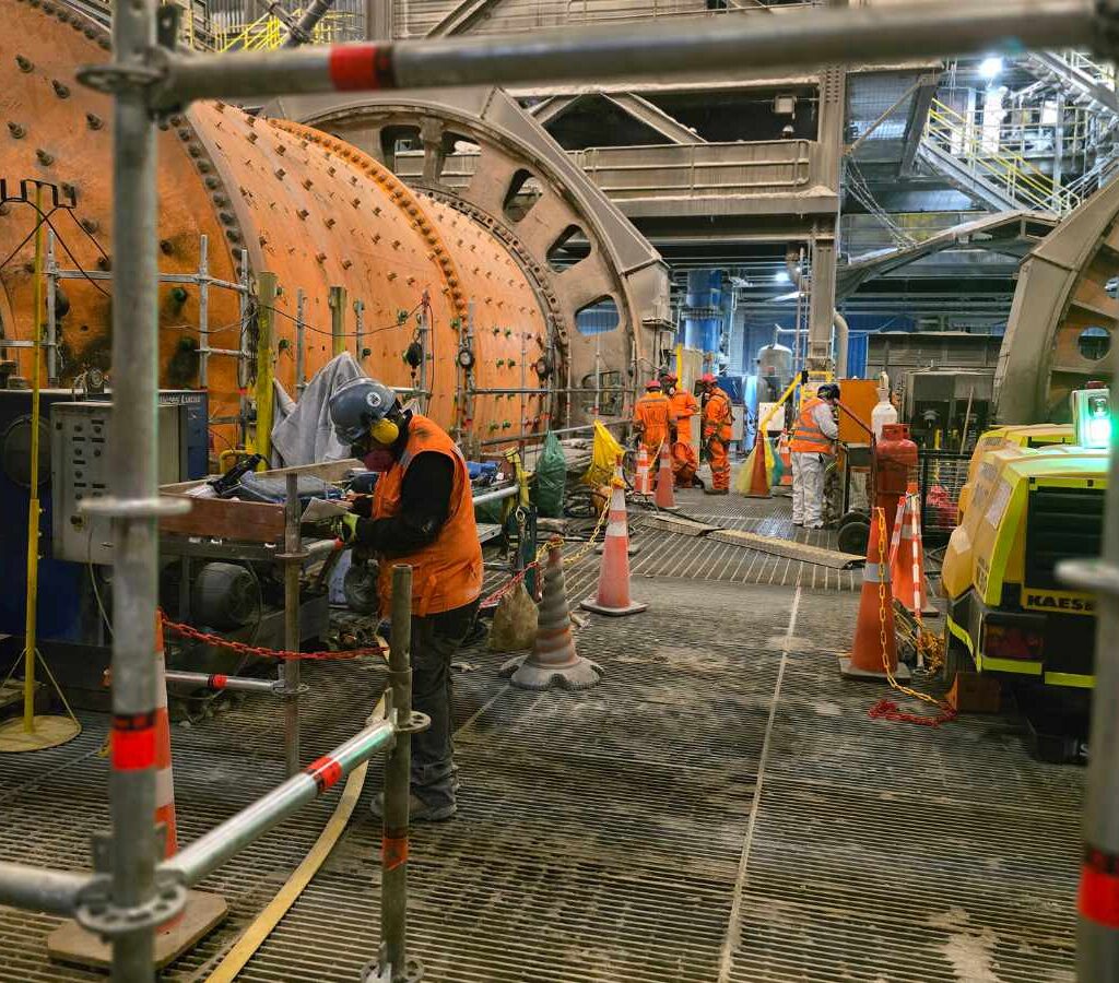 Cerca de 1200 personas participaron en la actividad, un proceso de alta complejidad que se desarrolló sin accidentes y con un alto porcentaje de cumplimiento.| Foto: Antofagasta Minerals