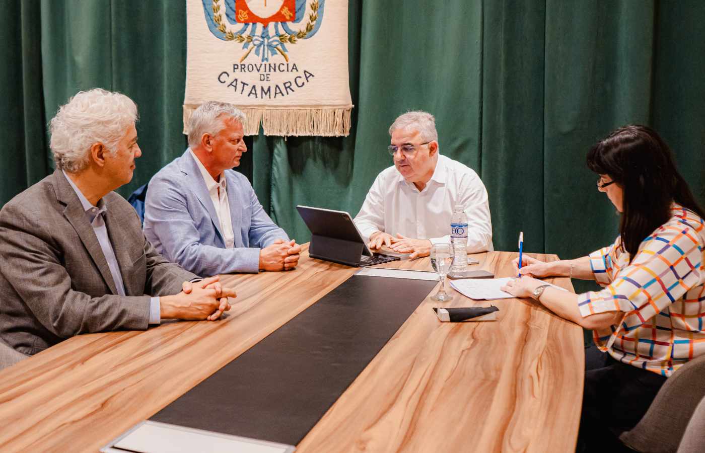 La empresa tiene previsto iniciar en septiembre las primeras perforaciones.| Foto: Gobierno de Catamarca