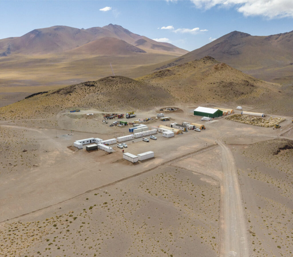 Diablillos se sitúa en el límite de los departamentos Los Andes (Salta) y Antofagasta de la Sierra (Catamarca), a 160 kilómetros de la capital salteña.| Foto: AbraSilver