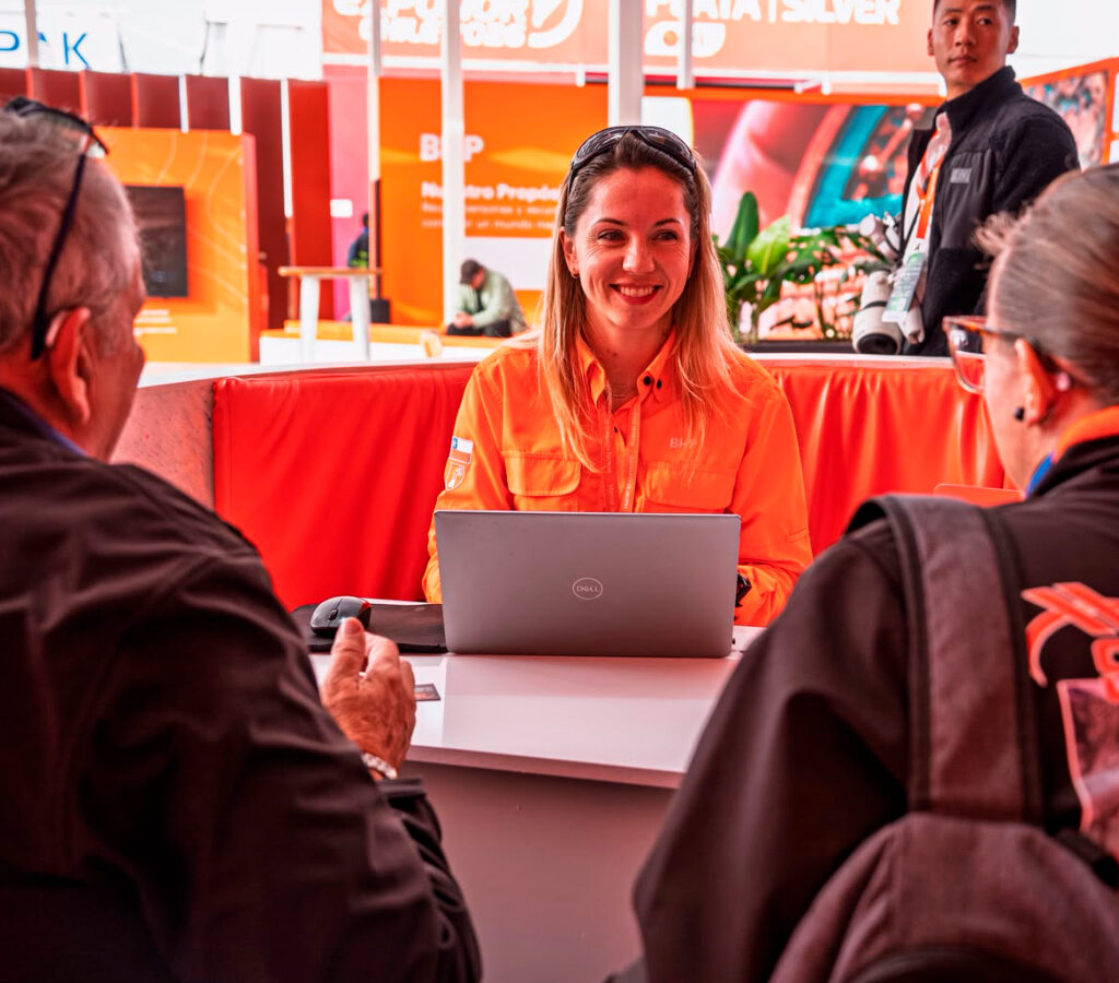 La compañía cerró el último año fiscal con USD 200 millones en compras a proveedores locales y cerca de USD 28 millones destinados a empresas indígenas.| Foto: BHP