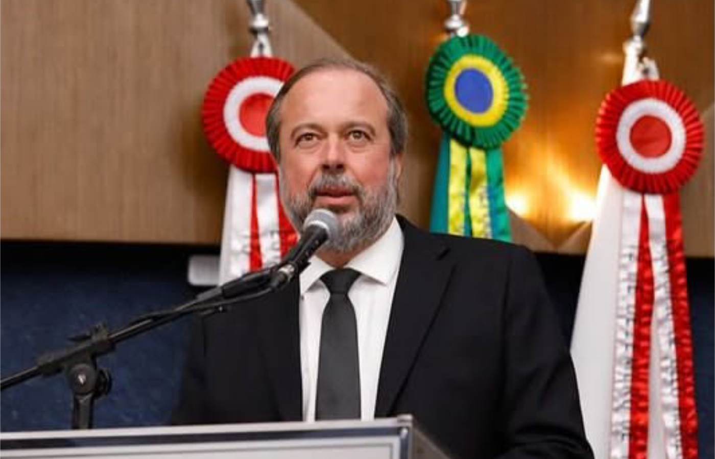 El ministro sostiene que las tierras raras y los minerales críticos impulsarán la industrialización, la innovación y la creación de empleo en el país.| Foto: Foto: Cuenta oficial de Alexandre Silveira en Meta
