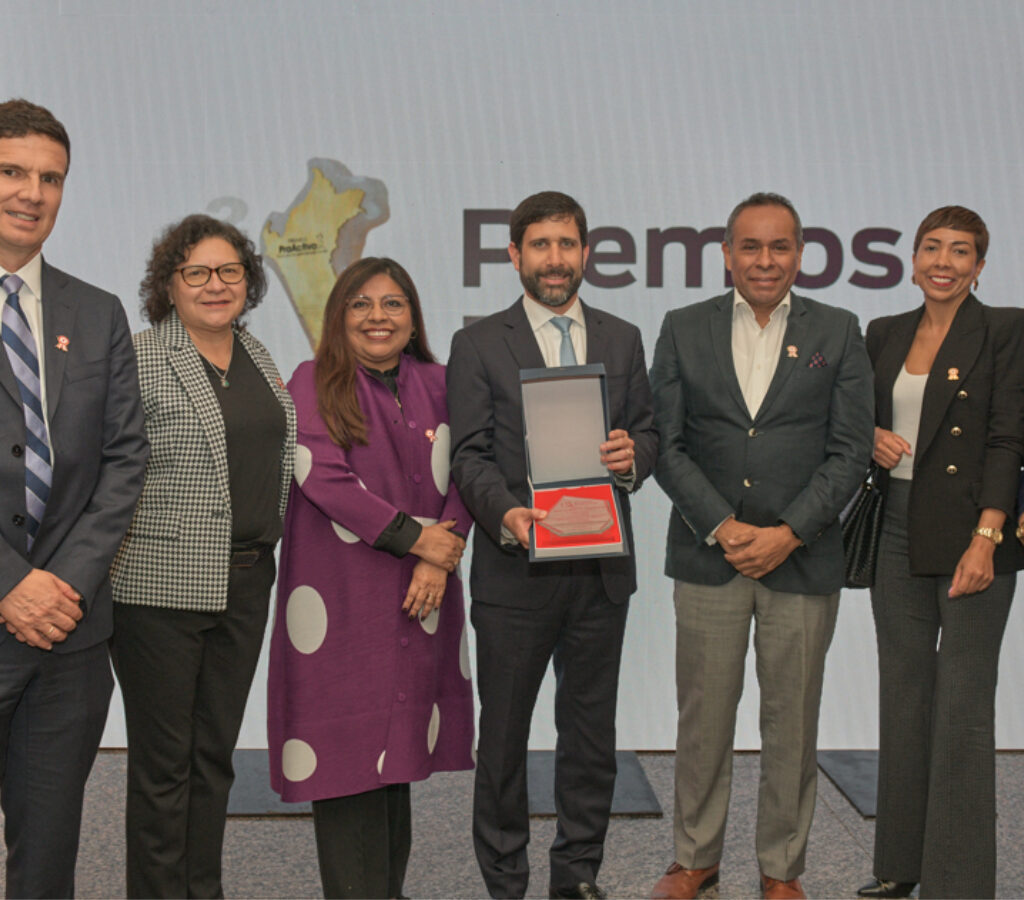 El Programa de Fortalecimiento Empresarial 2023–2025 de la minera impulsó la competitividad de 24 empresas locales y comunales en Apurímac.| Foto: Las Bambas