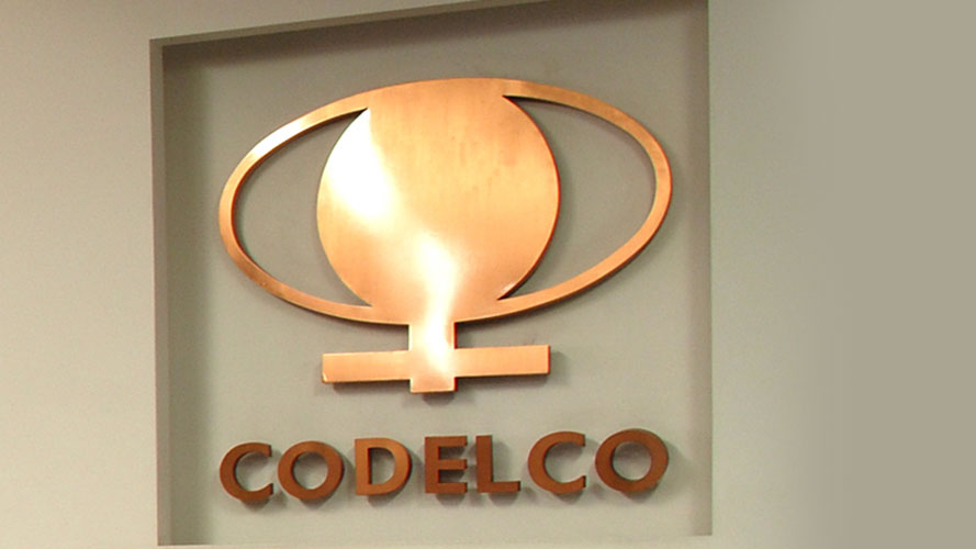 Codelco asegura 85% de energía renovable con contratos a Atlas, Colbún e Innergex