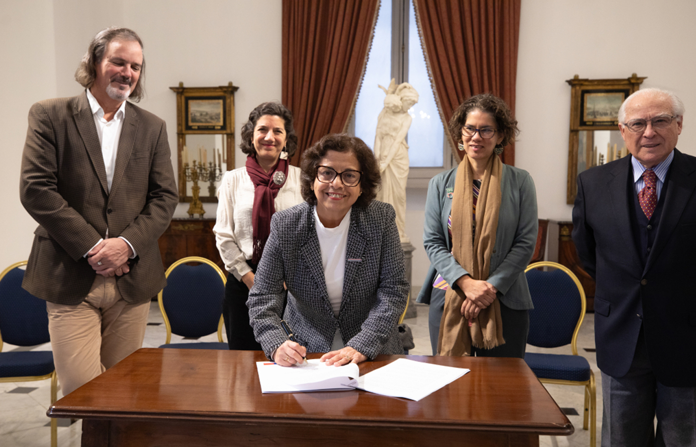 Chile inicia constitución del Instituto Nacional de Litio y Salares