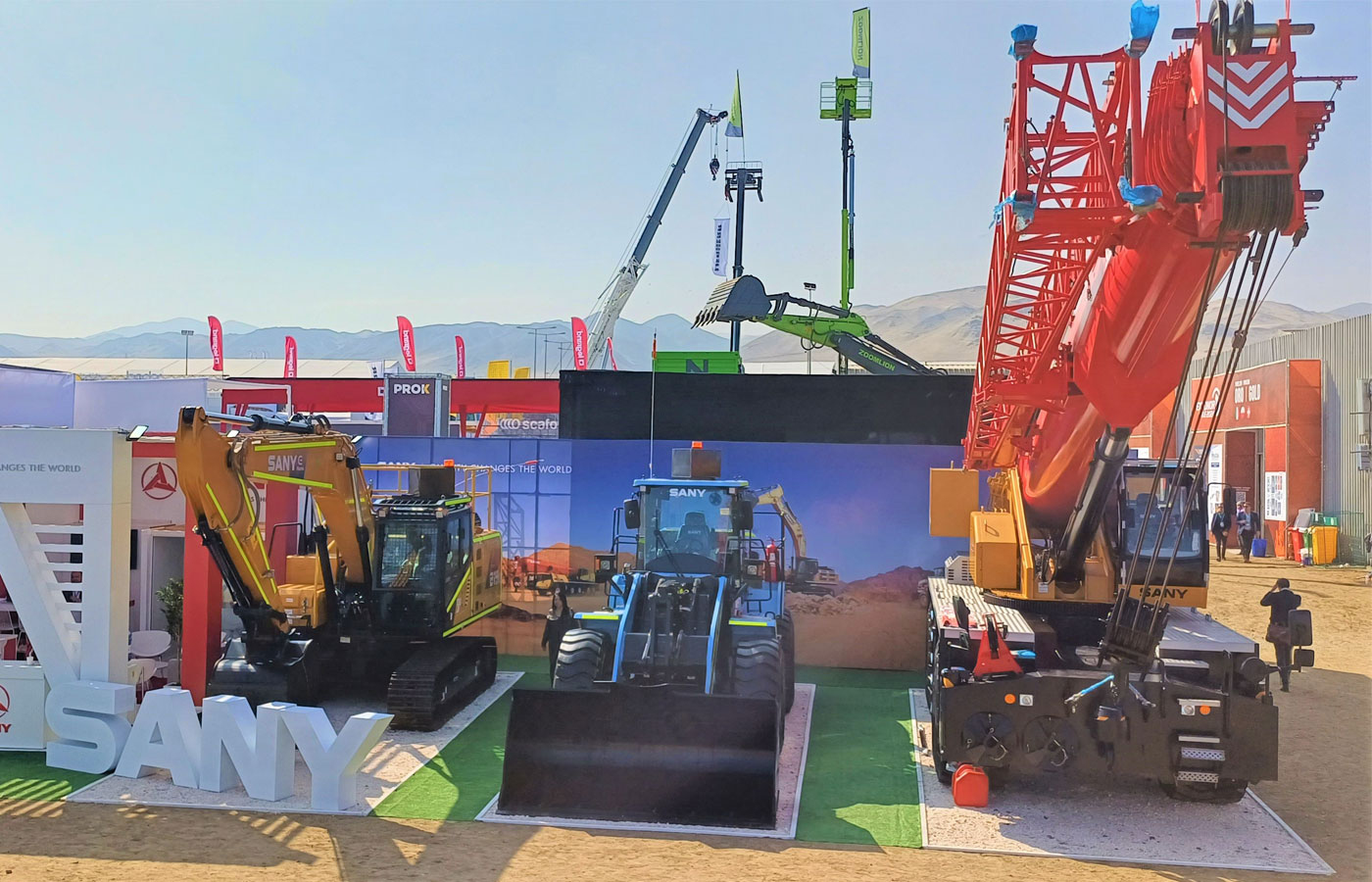 ¿Qué innovaciones presentan Sany y Liebherr en Exponor 2024?