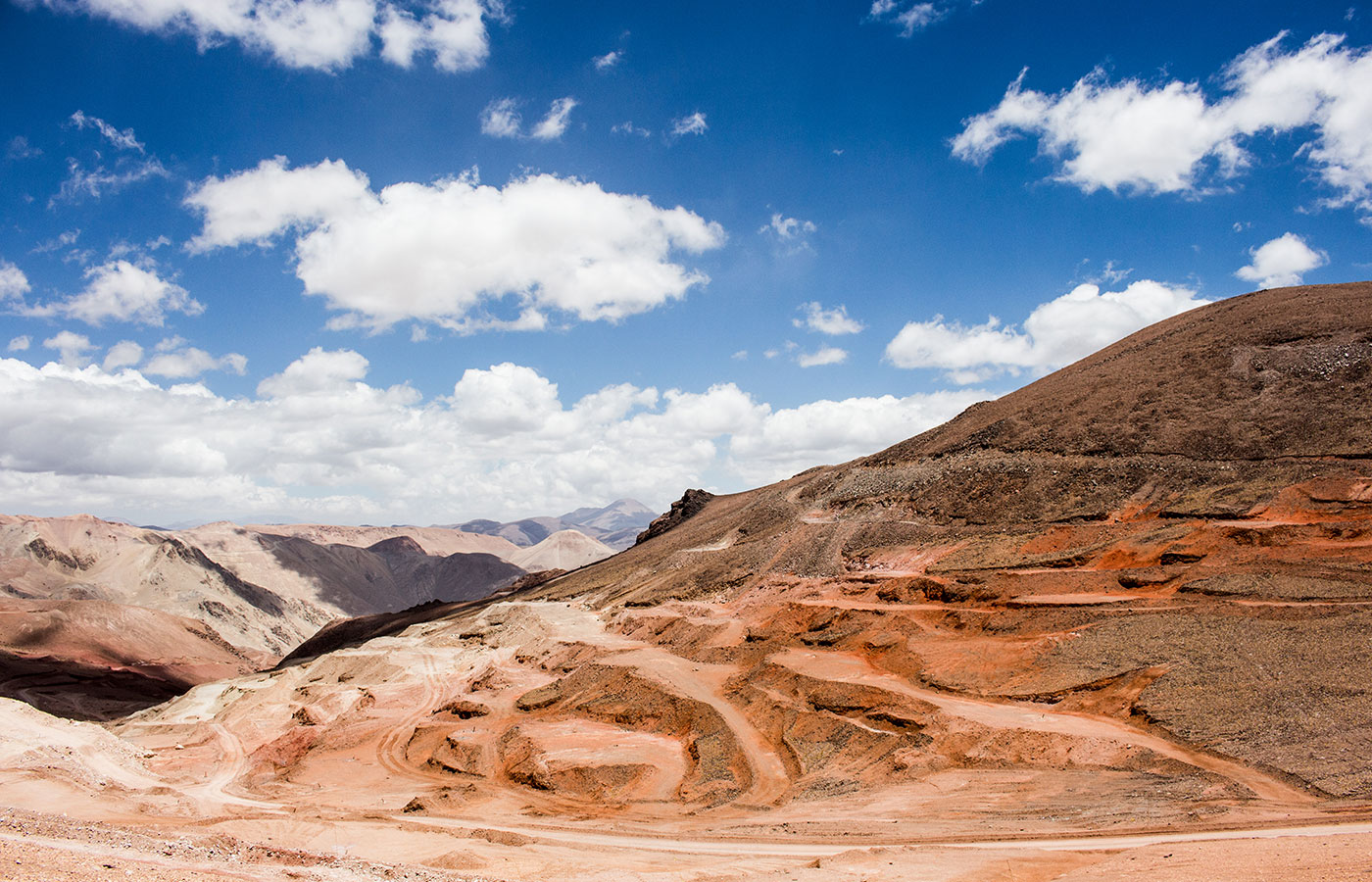 Mineras canadienses alistan proyectos de oro en Sudamérica