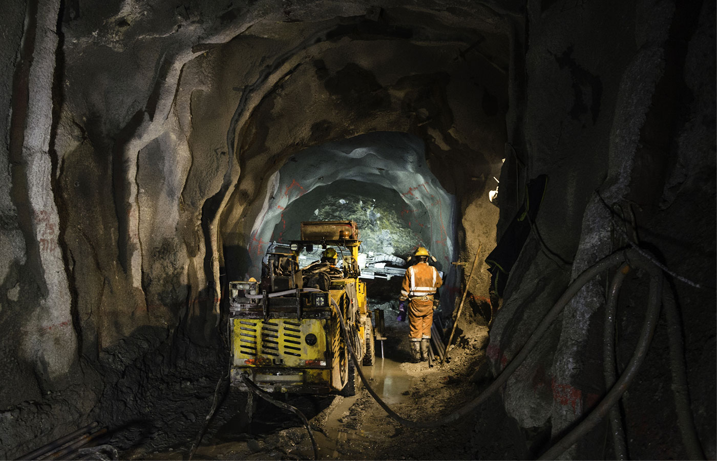 Perú Senace aprueba 22 proyectos mineros de cobre 