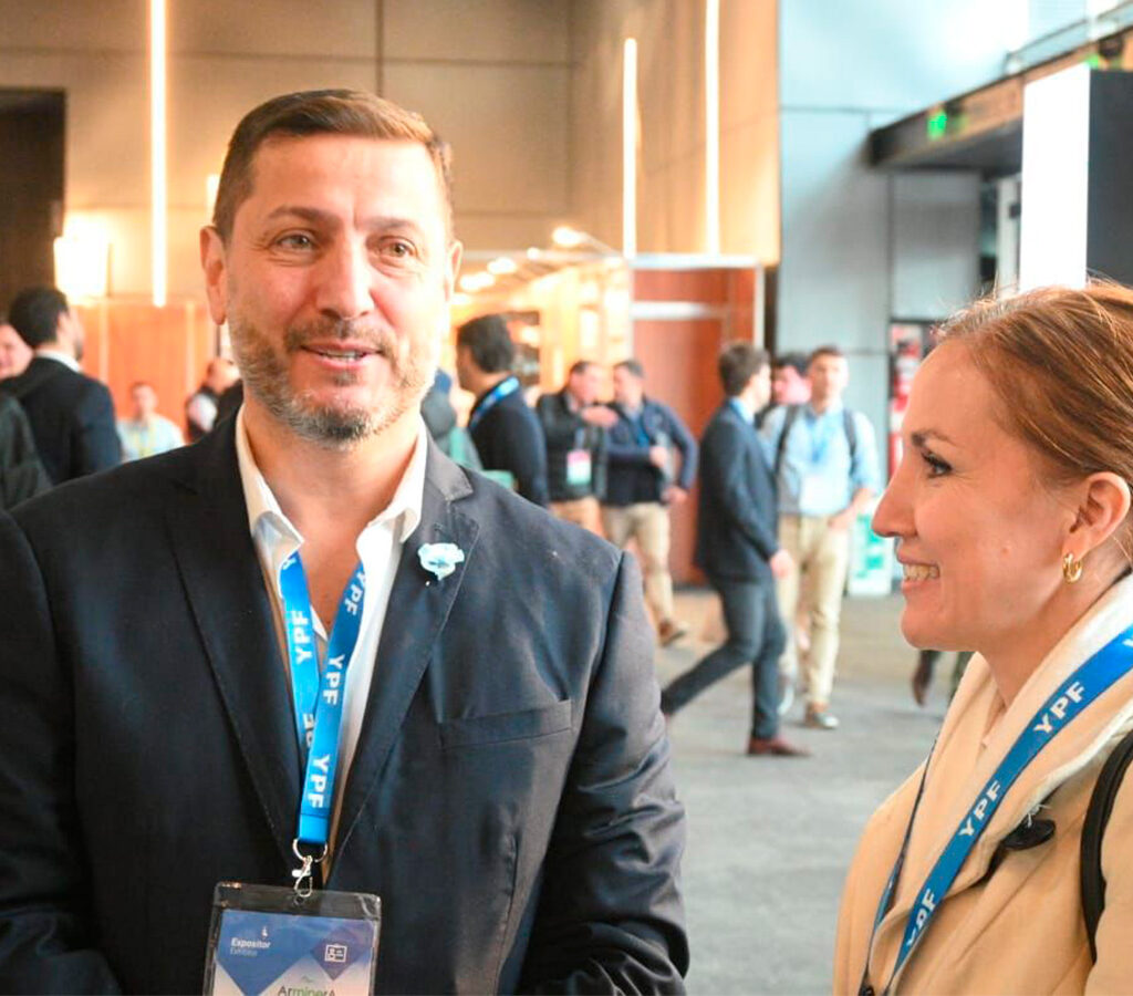Oscar Vera, presidente de Fomicruz, en la exposición minera más importante de Argentina: Arminera 2025. | Crédito: Fomicruz