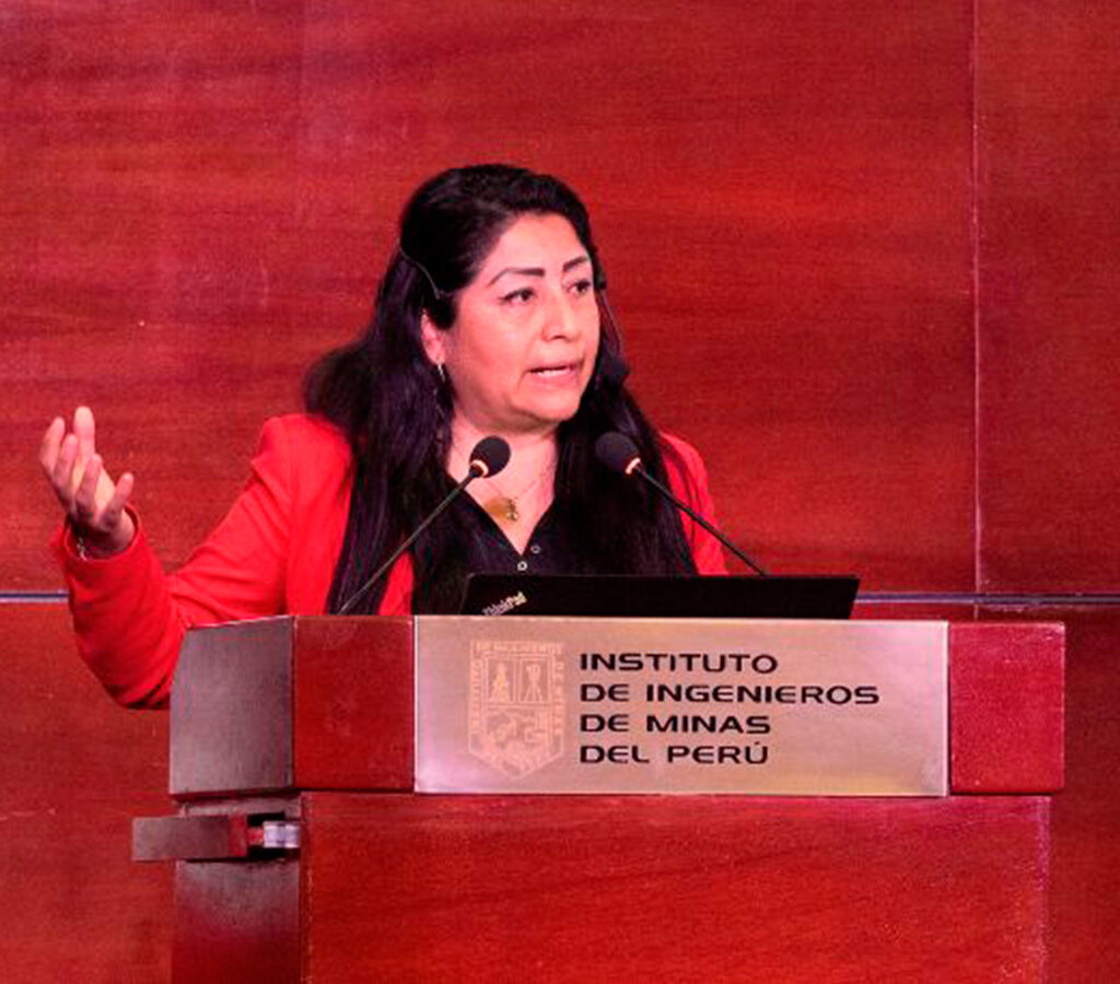 La viceministra Miralles informó que estas iniciativas forman parte de la cartera de 21 proyectos identificados para su desarrollo hasta el 2029, por una inversión total de casi USD 20 000 millones.| Crédito: IIMP