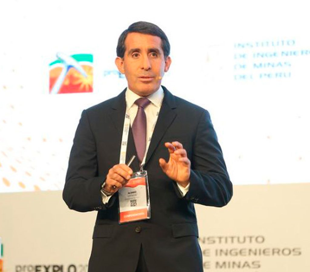 Álvaro Espinoza, director ejecutivo de Silver Mountain Resources, destacó los avances de sus proyectos en la región y confirmó el inicio de producción comercial de la mina ubicada en Huancavelica, Perú.| Crédito: IIMP
