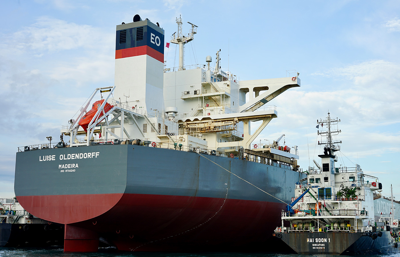 El navío granelero Luise Oldendorff recibió combustible en Singapur el 22 de abril para realizar pruebas.| Crédito: Vale