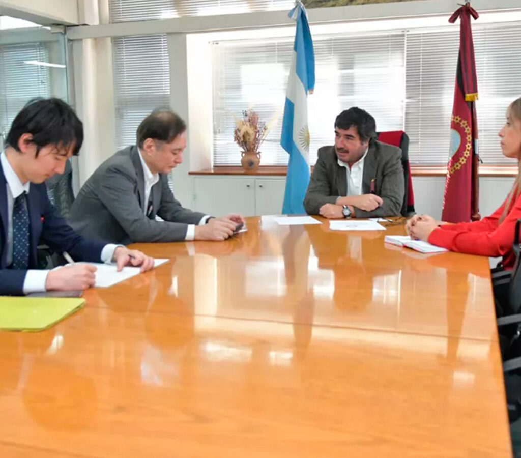Una comitiva del Gobierno japonés visitó la provincia de Salta con el objetivo de evaluar oportunidades de inversión en el sector minero, especialmente en proyectos vinculados al litio. | Crédito: Gobierno de Salta