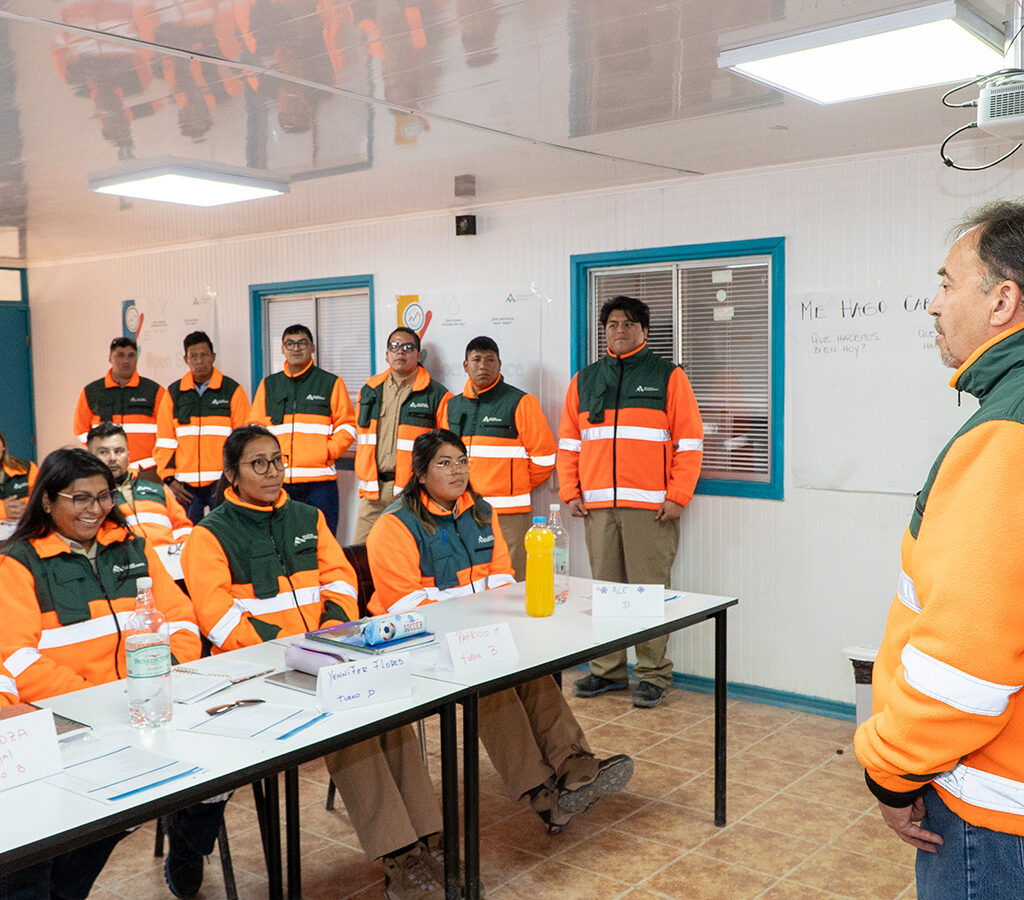 Recientemente, la compañía obtuvo la aprobación ambiental para avanzar en su proyecto “Extensión de vida útil con transición hídrica”.| Crédito: Antofagasta Minerals