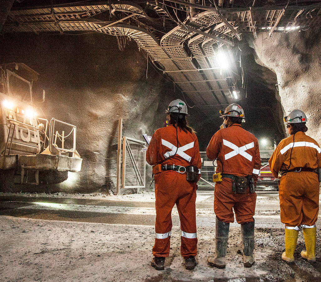 El centro entregará formación especializada a quienes se desempeñarán en los proyectos estructurales contemplados en las zonas más profundas del yacimiento.| Crédito: Codelco