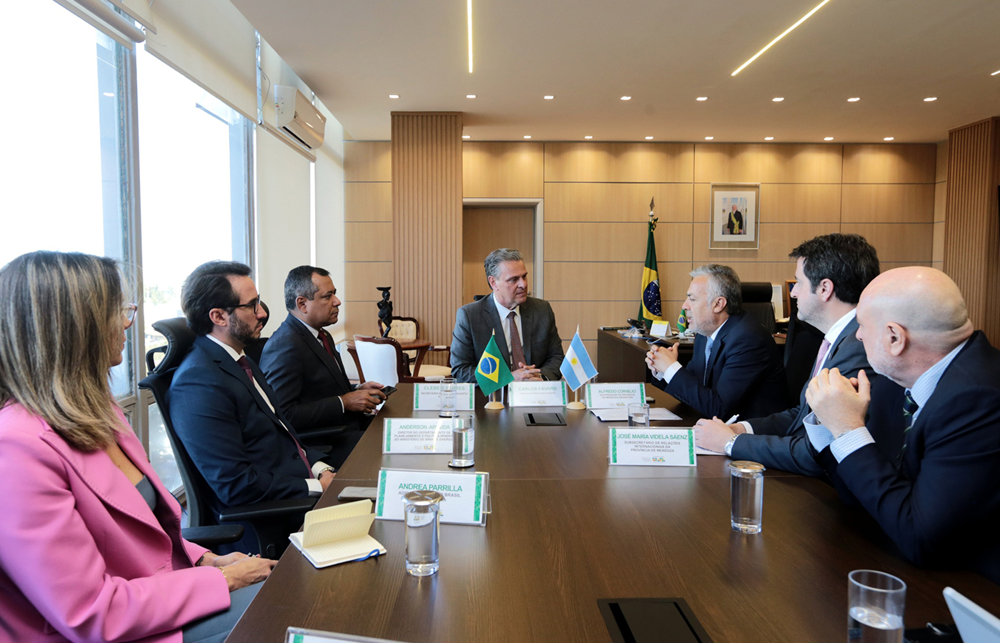 Gobernador Cornejo destacó el interés de Brasil en el potasio mendocino. El mineral puede convertirse en un insumo estratégico para el ambicioso plan agrícola del país vecino.| Crédito: Gobierno de Mendoza