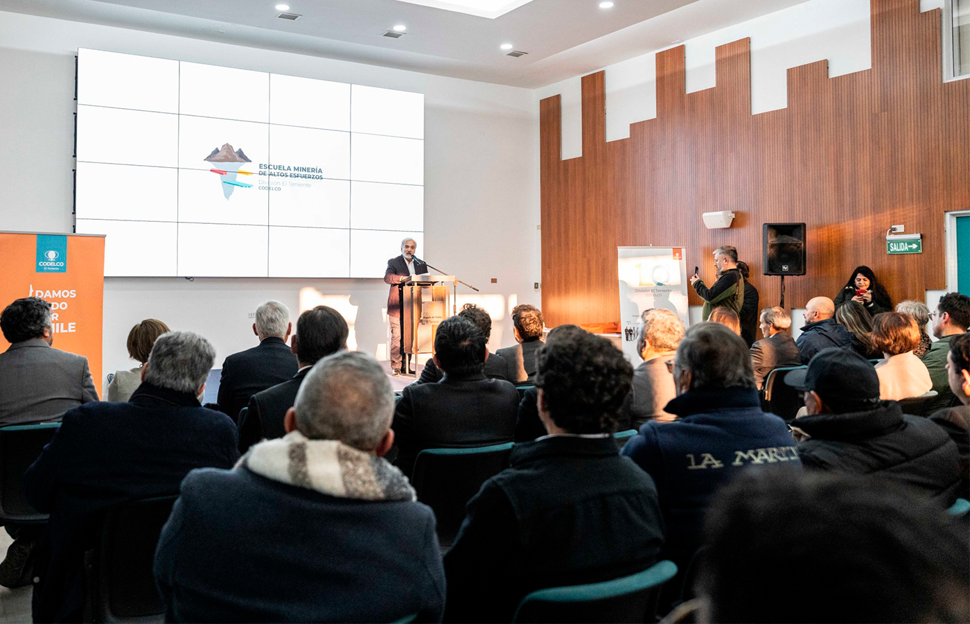 El centro entregará formación especializada a quienes se desempeñarán en los proyectos estructurales contemplados en las zonas más profundas del yacimiento.| Crédito: Codelco