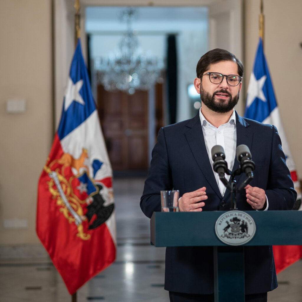 La asociación le otorgará a Codelco, el mayor productor de cobre del mundo, el control mayoritario de la producción de litio de SQM en el salar de Atacama.| Crédito: Presidencia de Chile