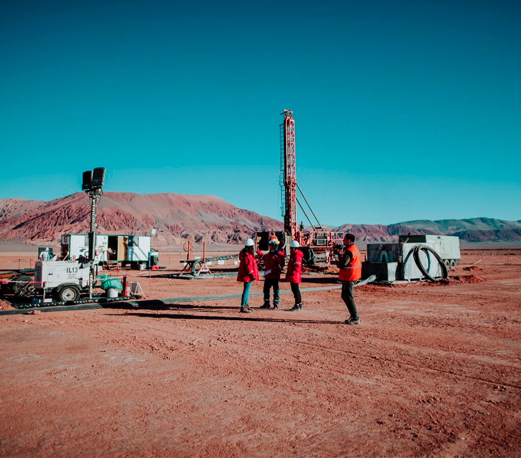La compañía australiana trabaja en alternativas energéticas y en un modelo de litio sustentable junto al gobierno provincial.| Crédito: Gobierno de Catamarca