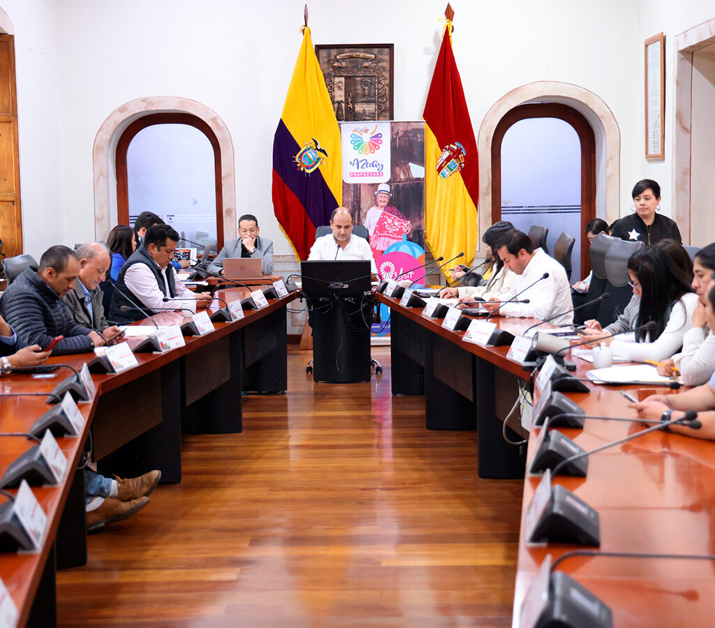 La Prefectura del Azuay emitió un informe técnico legal sobre la actividad minera en Quimsacocha, en el que se advierte que este proyecto afecta una zona de recarga hídrica estratégica.| Crédito: Prefectura del Azuay