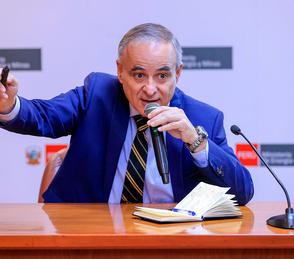 Ministro Jorge Montero informó que empresa se comprometió a ejecutar exploración en los próximos dos o tres años.| Crédito: Minem