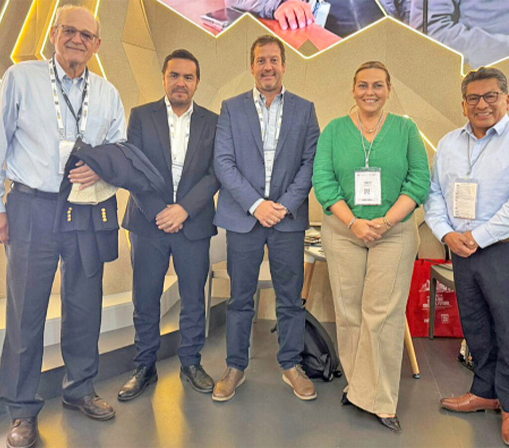 La directora ejecutiva de Proinversión, Tabata Vivanco, viene promoviendo la cartera de proyectos mineros que la entidad prevé adjudicar mediante la modalidad de Proyectos en Activos.| Crédito: Proinversión