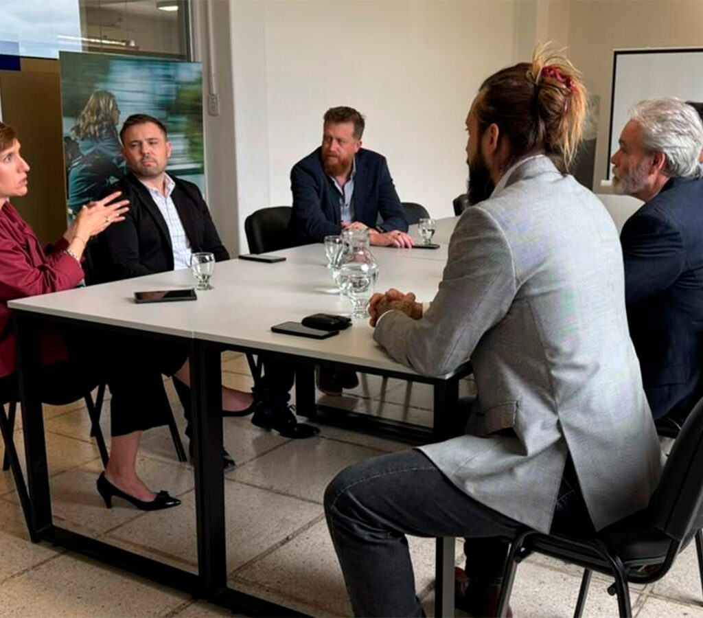 Se avanzó en una agenda de trabajo para avanzar en proyectos de exploración minera.| Crédito: Gobierno de Mendoza