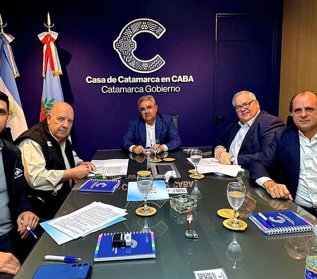 El convenio se enmarca en la política de la compañía de promover una minería responsable, sustentable y centrada en las persona.| Crédito: Gobierno de Catamarca