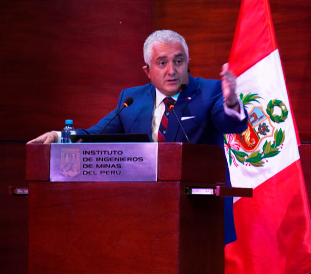 Un modelo binacional conjunto que busca transformar la industria agregando valor al cobre.| Crédito: IIMP