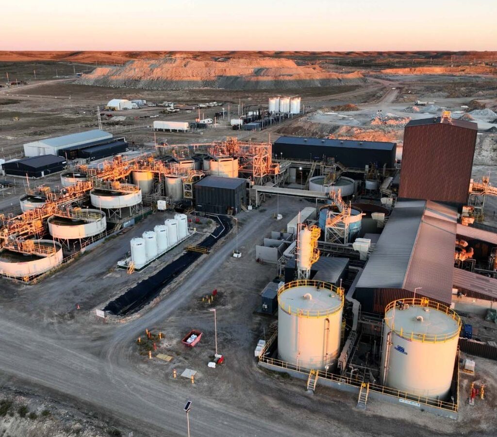 Las campañas de perforación ejecutadas en 2025 incluyen avances en el sector Bahía Laura, compuesto por propiedades de Fomicruz incorporadas a la sociedad con Pan American Silver.| Crédito: Gobierno de Santa Cruz