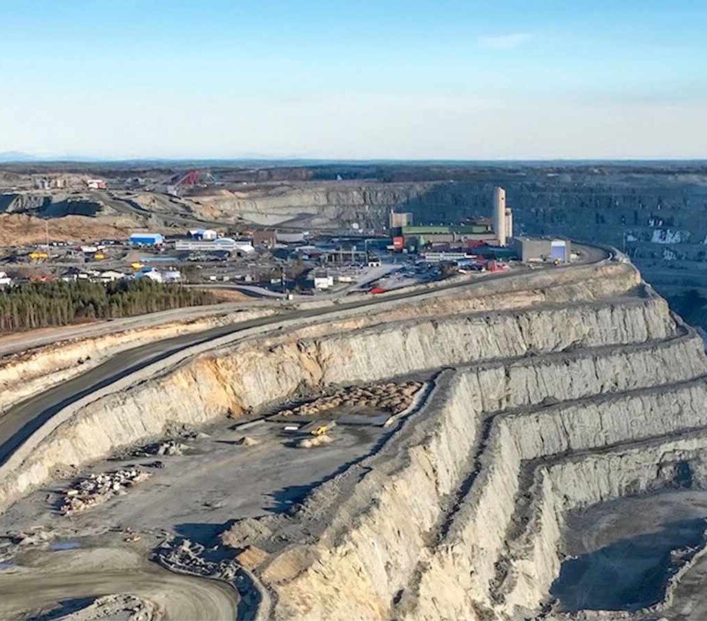 La iniciativa incorpora soluciones modulares de rápida implementación para robustecer la continuidad eléctrica, centralizar la supervisión y mejorar la toma de decisiones en tiempo real.| Foto: ABB