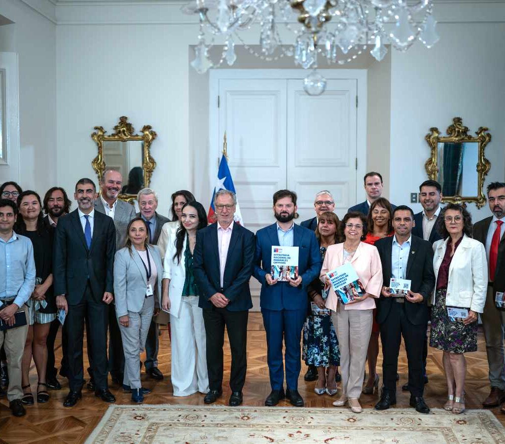 El documento es el resultado de un amplio proceso participativo que incluyó un Comité Consultivo de Alto Nivel, un comité técnico con más de 120 especialistas, talleres regionales y una consulta ciudadana a nivel nacional.| Foto: Ministerio de Minería