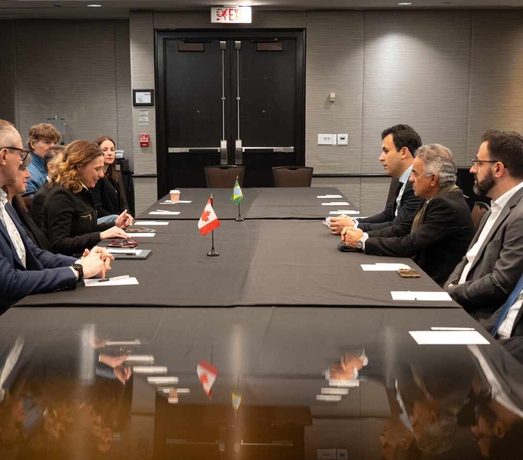 El convenio es firmado por el Servicio Geológico do Brasil y el Geological Survey of Canada. | Foto: Igo Estrela/SGB