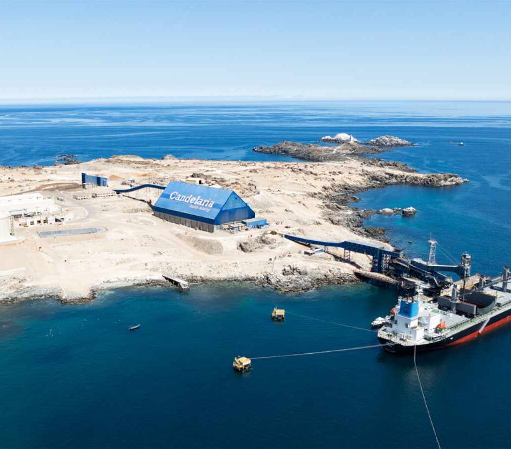 Uno de los hitos que marcó su desarrollo fue el enfoque de diseño incorporado en la década de los 90, con instalaciones automatizadas y completamente encapsuladas, orientadas a fortalecer el control ambiental y la seguridad durante el embarque.| Foto: Lundin Mining