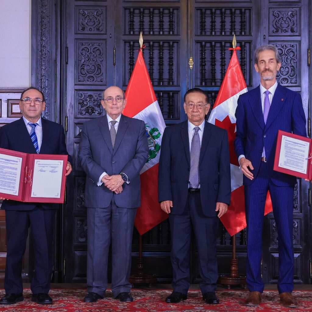 El presidente peruano, José María Balcázar, lideró ceremonia de suscripción del memorando.| Foto: Presidencia del Perú