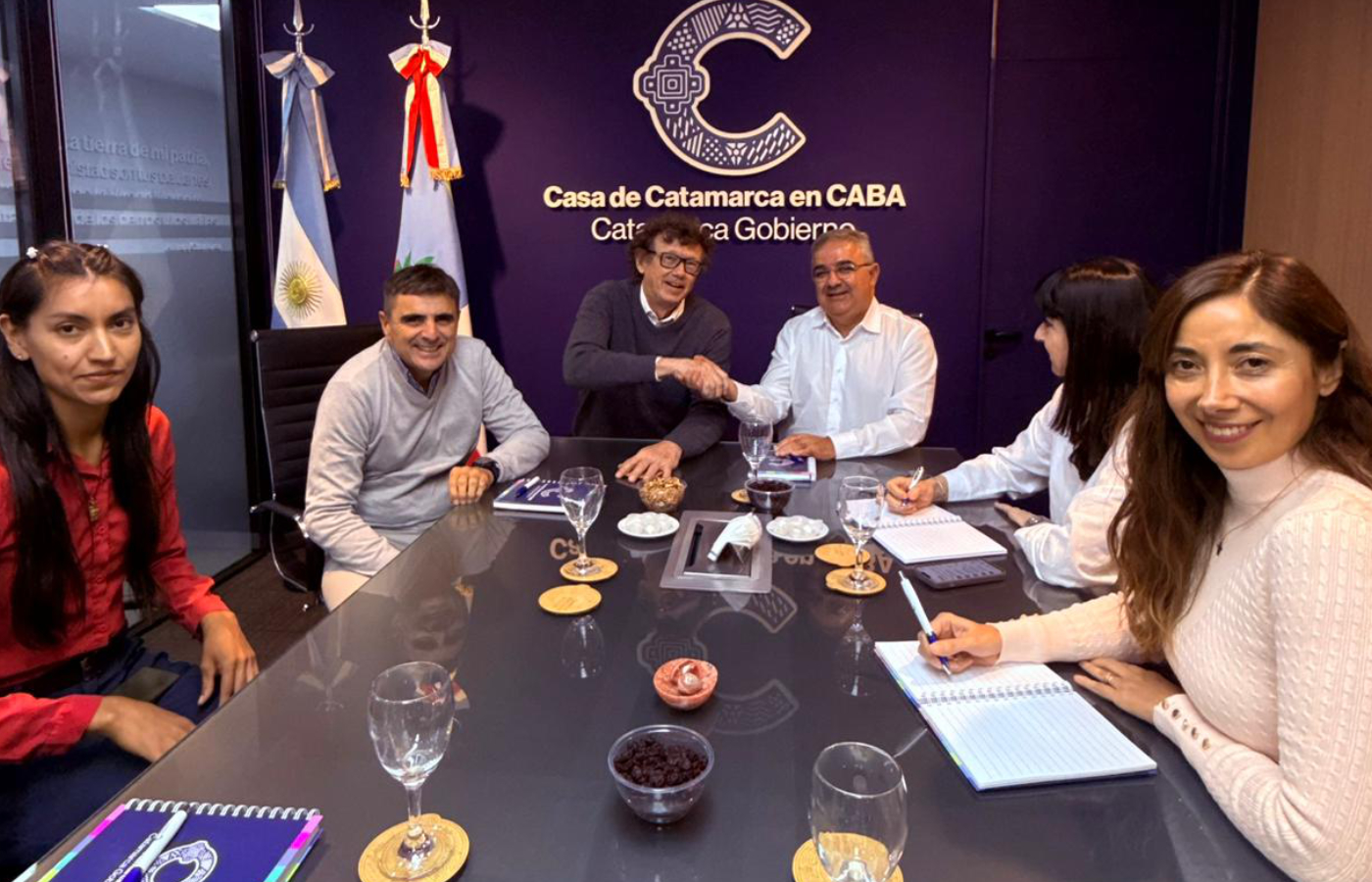 El memorándum también contempla la posibilidad de avanzar hacia proyectos concretos mediante propuestas formales de inversión.| Foto: Gobierno de Catamarca