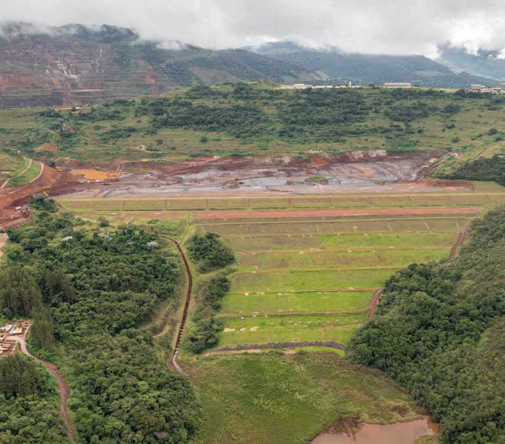 Iniciativa en Gongo Soco reutiliza los residuos de una mina desactivada, reduce los desechos y amplía la producción de mineral de hierro.| Foto: Vale