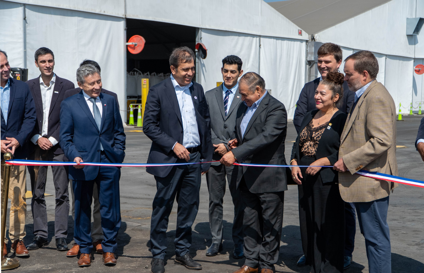 Se trata de 21 000 m² de infraestructura logística destinada al almacenamiento, consolidación y despacho de minerales críticos.