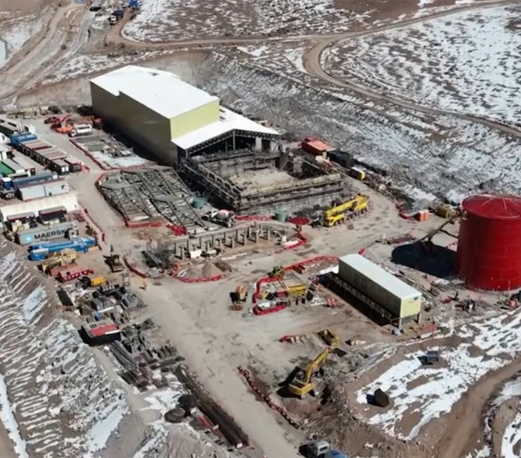 La minera reportó los primeros resultados de producción de la fase inicial de ramp-up del proyecto Fenix Gold, ubicado en la Región de Atacama, Chile.| Foto: Rio2 Limited