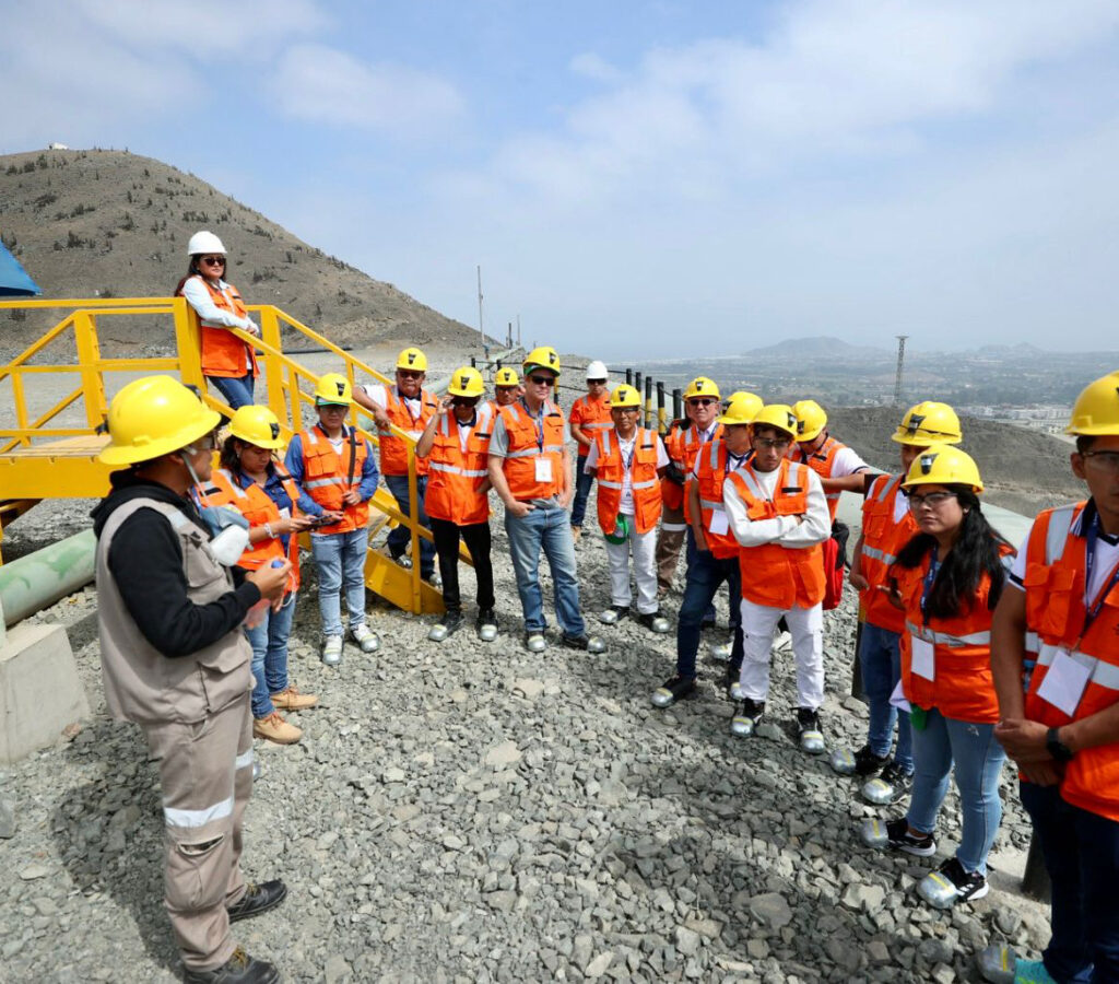 Pobladores de zonas de influencia minera de Ica y Piura comprobaron convivencia armoniosa que puede generar oportunidades de desarrollo a sus comunidades.| Foto: Minem