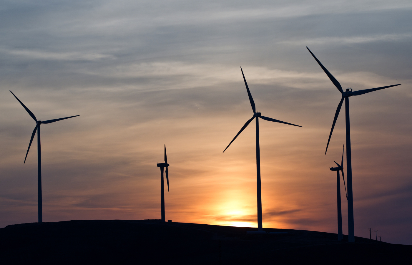 El acuerdo prevé la participación accionaria de la empresa minera en el Complejo Eólico Serra do Tigre y el suministro de un promedio de 45 MW de energía renovable a partir de 2027.| Imagen referencial / Foto: © Marian Mocanu - Dreamstime