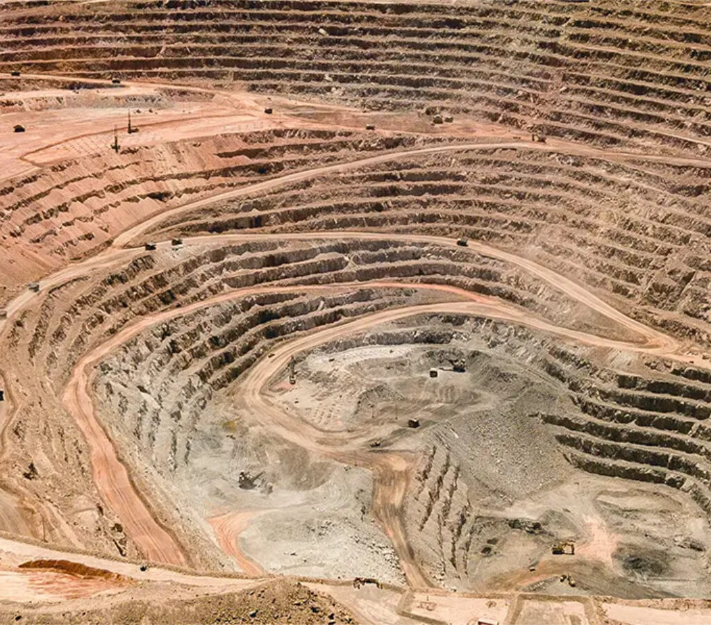 Sierra Gorda es una mina de cobre a cielo abierto situada en el desierto de Atacama, en la región de Antofagasta.| Foto: South32