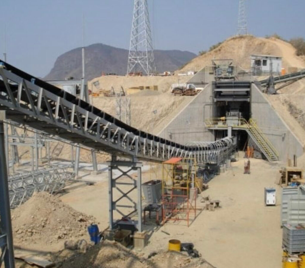 Durante el trimestre, Luca completó aproximadamente 12 400 metros de perforación, elevando el total acumulado del año a unos 22 000 metros.| Foto: Luca Mining